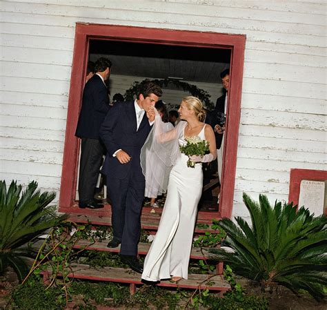carolyn kennedy wedding dress